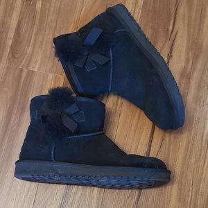 UGGKoolaburra by UGG Victoria Mini Women's Winter Boots